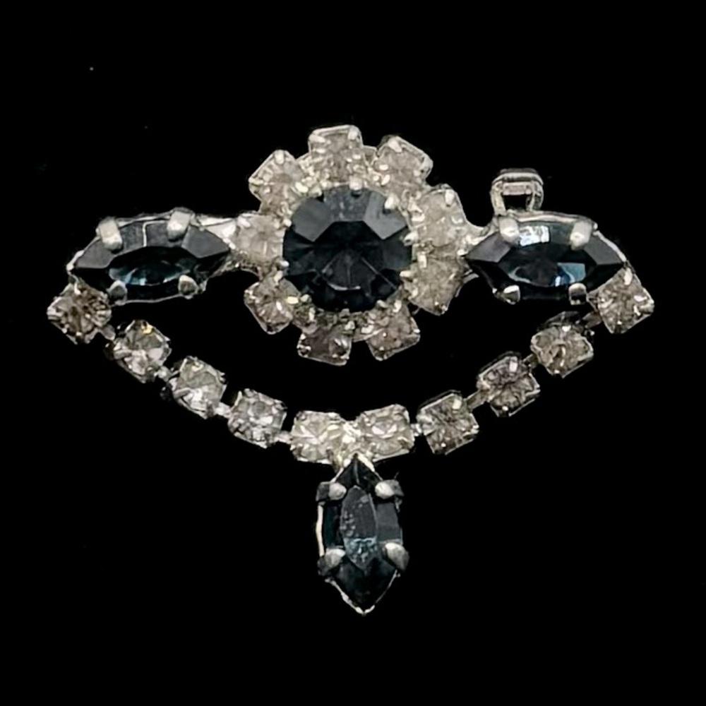 VINTAGE Crystal Dangle Brooch - Picture 3 of 12